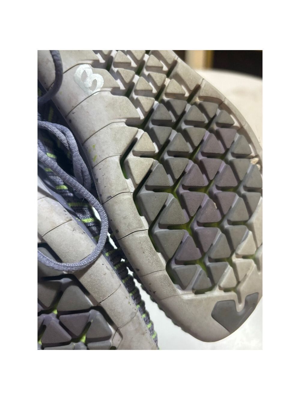 Nike shoe - Picture 4 of 5